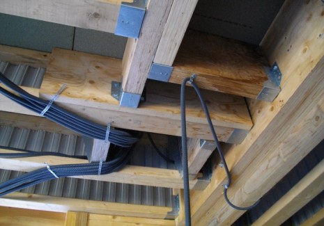Poutre Nailweb sur chevêtre LVL